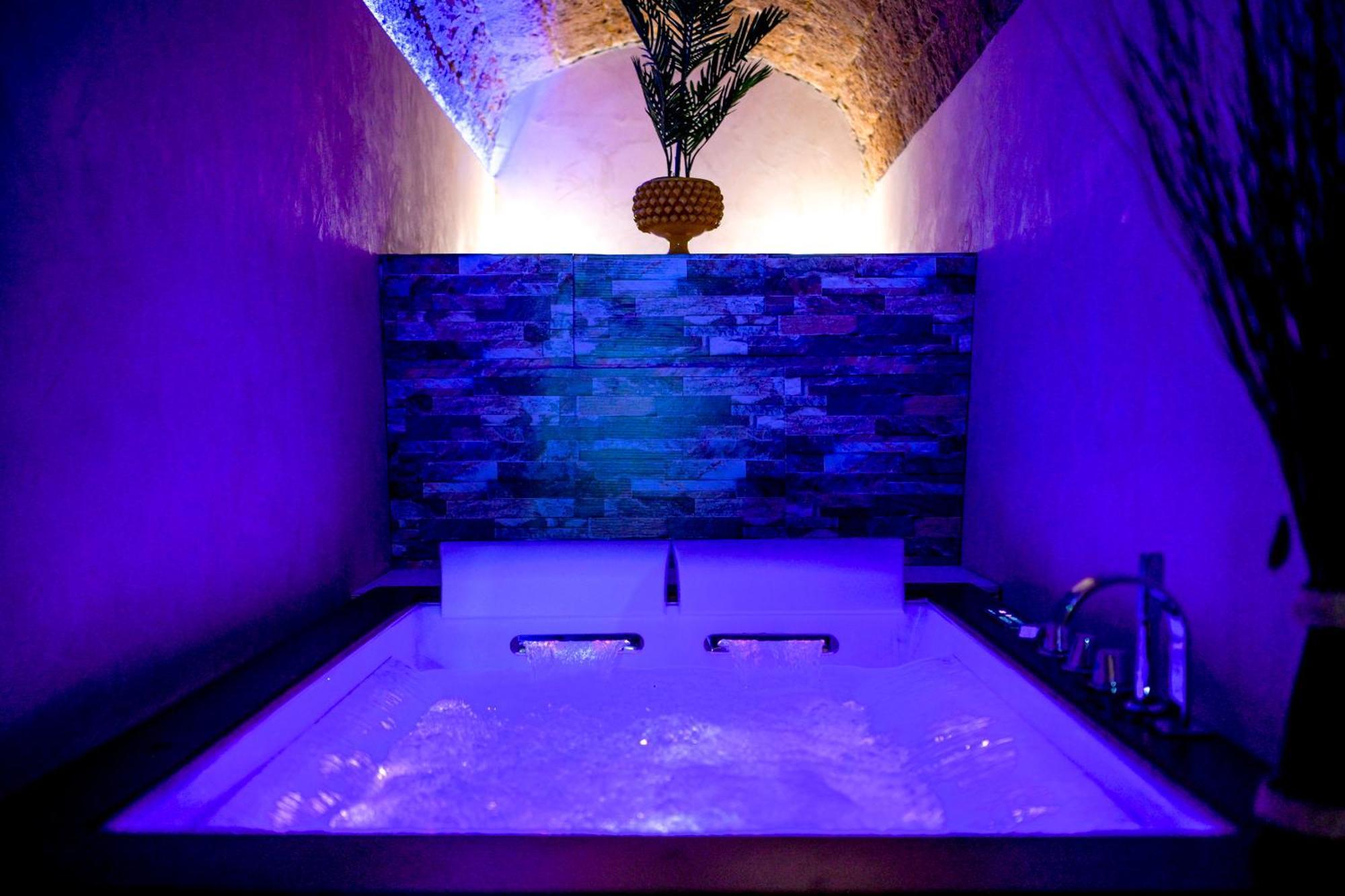 La Grotta, Luxury Suite & Spa Ното Екстер'єр фото